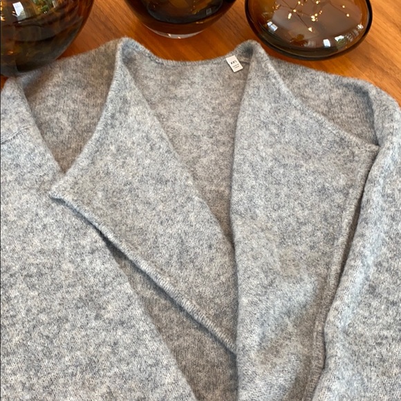 Barbaton grey cardigan excellent used condition - Picture 2 of 6